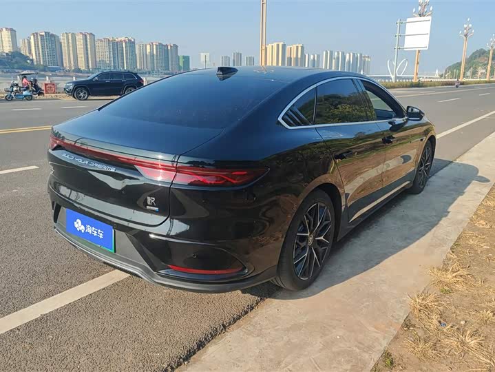 Фото 3 - BYD Han