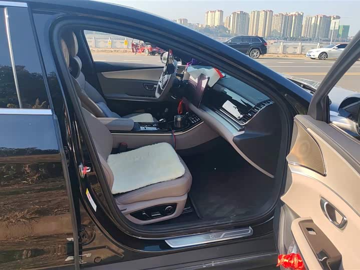 Фото 8 - BYD Han