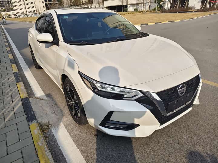 Фото 3 - Nissan Sylphy