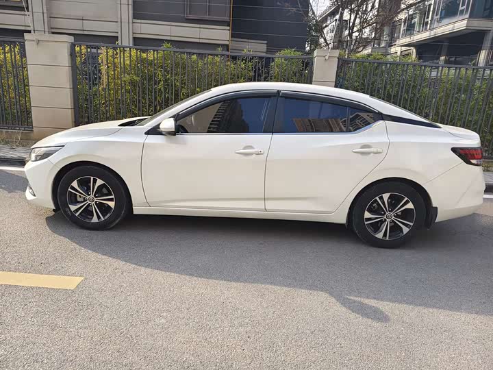 Фото 4 - Nissan Sylphy