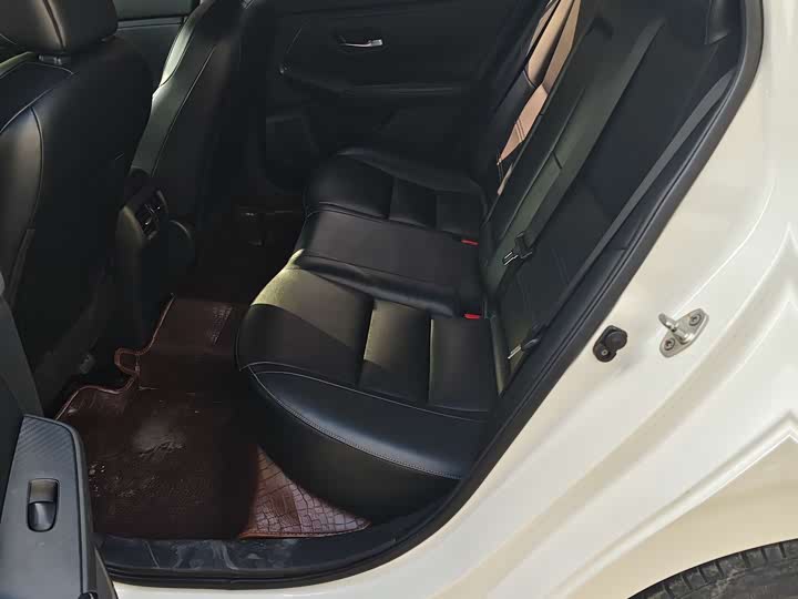 Фото 7 - Nissan Sylphy