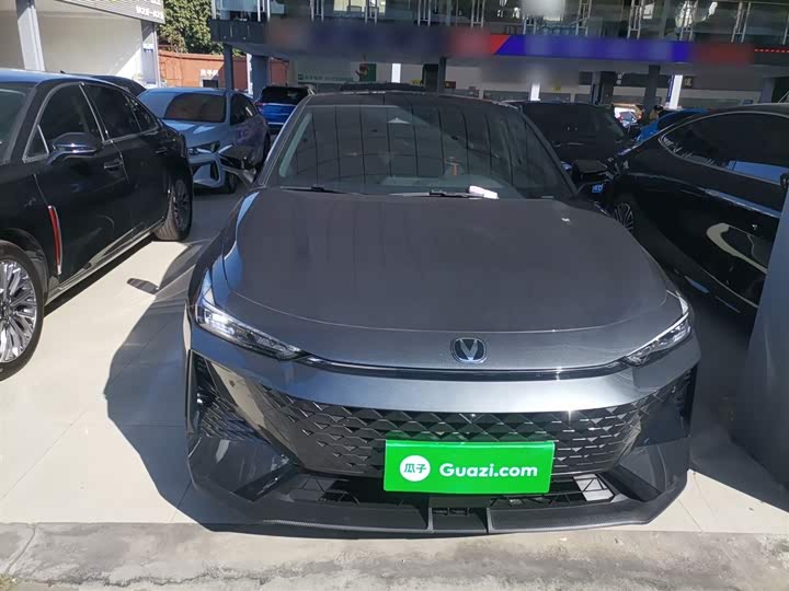 Фото 3 - Changan UNI-V