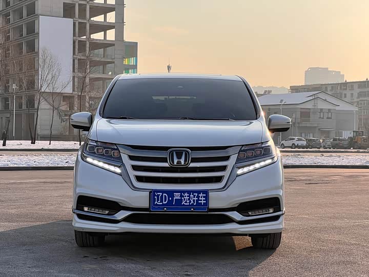 Фото 2 - Honda Elysion