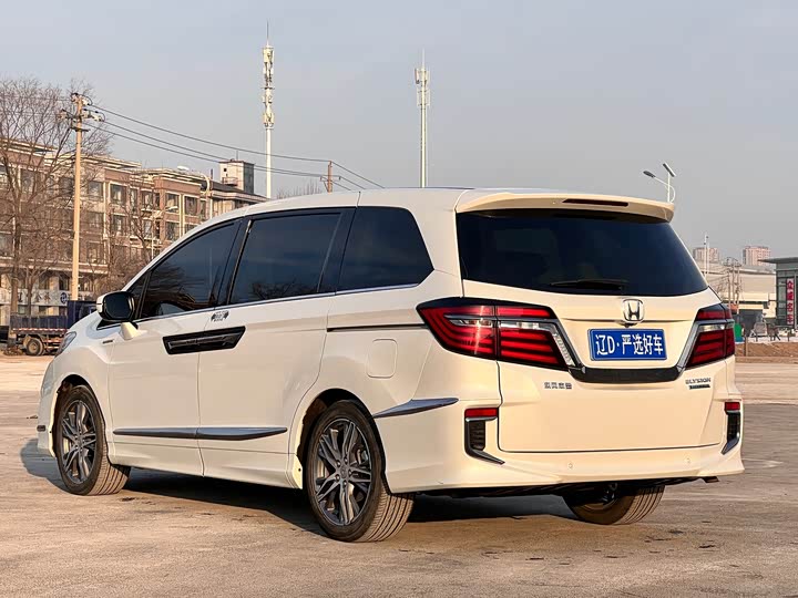 Фото 6 - Honda Elysion