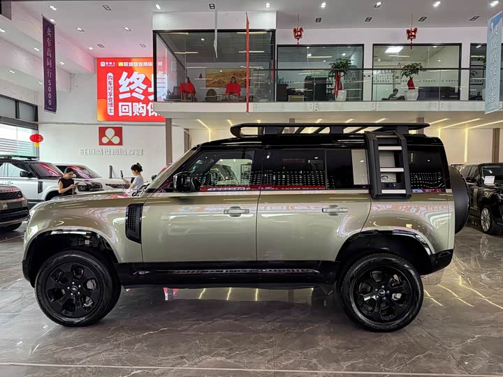 Фото 8 - Land Rover Defender