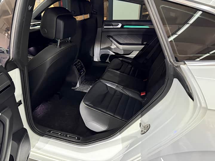 Фото 7 - Volkswagen CC