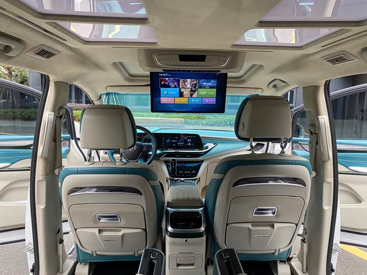 Фото 5 - Buick GL8 ES