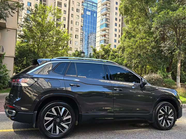 Фото 7 - Volkswagen Tayron