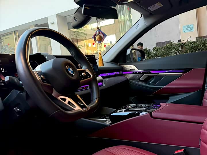 Фото 5 - BMW 5 Series