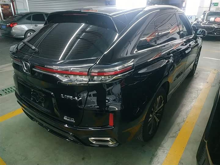 Фото 7 - Honda UR-V