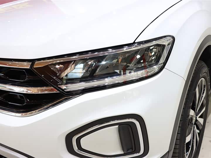 Фото 7 - Volkswagen T-Roc