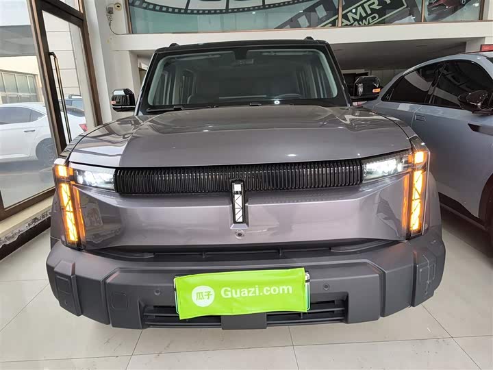 Фото 3 - Chery iCar 03