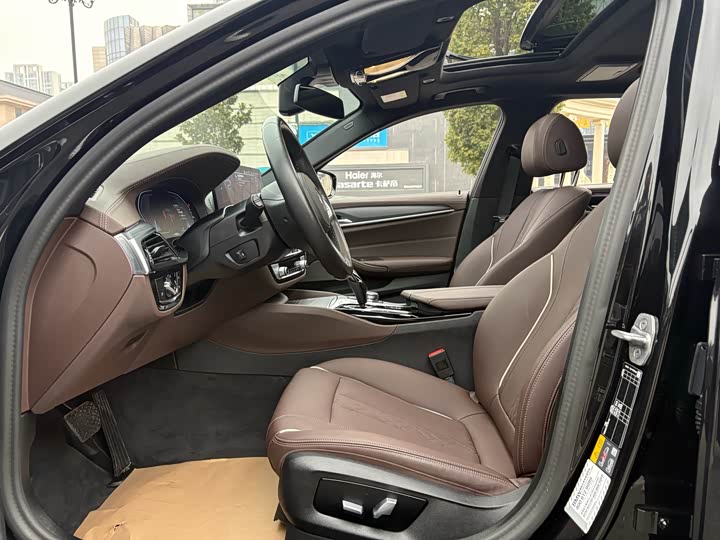 Фото 6 - BMW 5 Series Hybrid