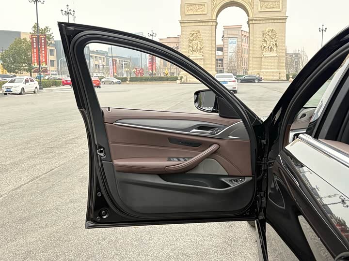 Фото 9 - BMW 5 Series Hybrid