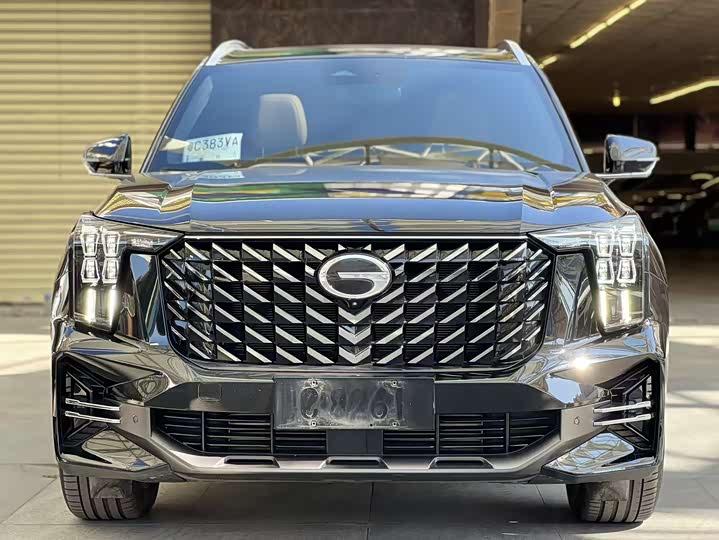 Фото 2 - GAC Trumpchi GS8