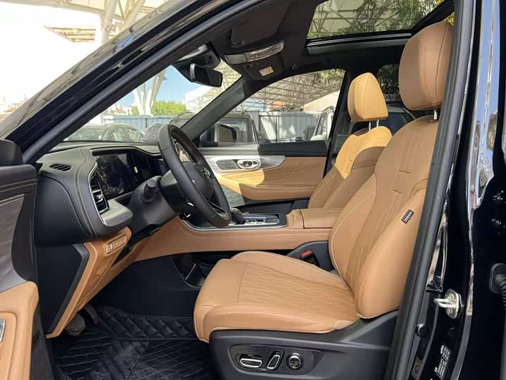 Фото 3 - GAC Trumpchi GS8