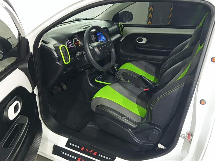 Фото 9 - Roewe Clever