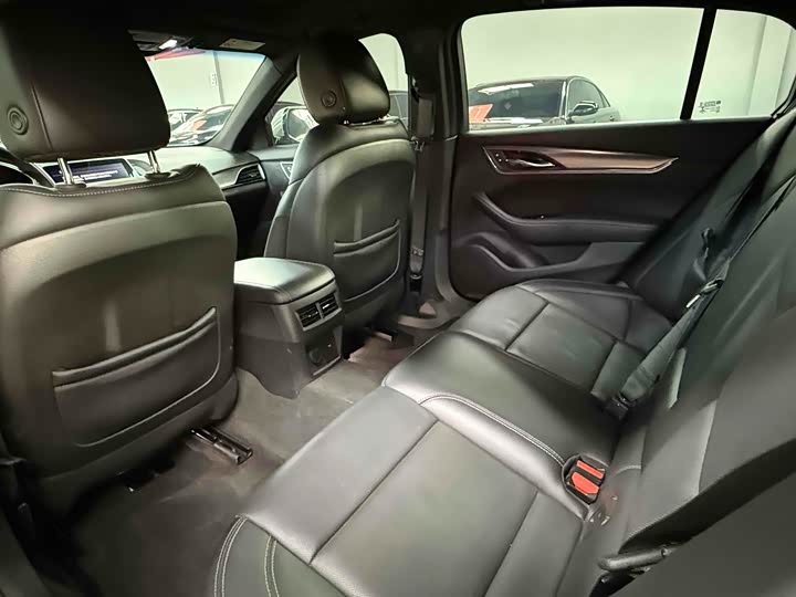 Фото 7 - Cadillac CT5