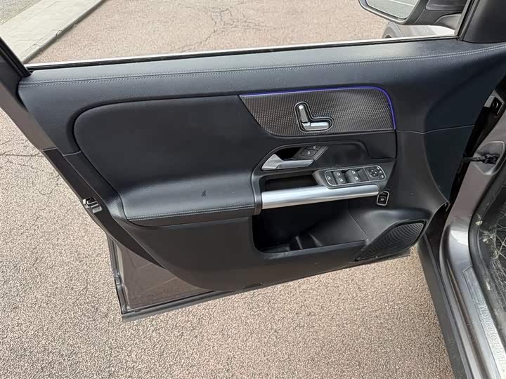 Фото 6 - Mercedes-Benz GLA-Class