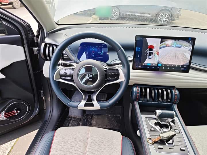 Фото 3 - BYD Yuan Plus