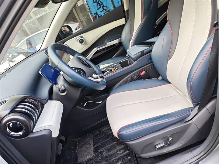 Фото 7 - BYD Yuan Plus