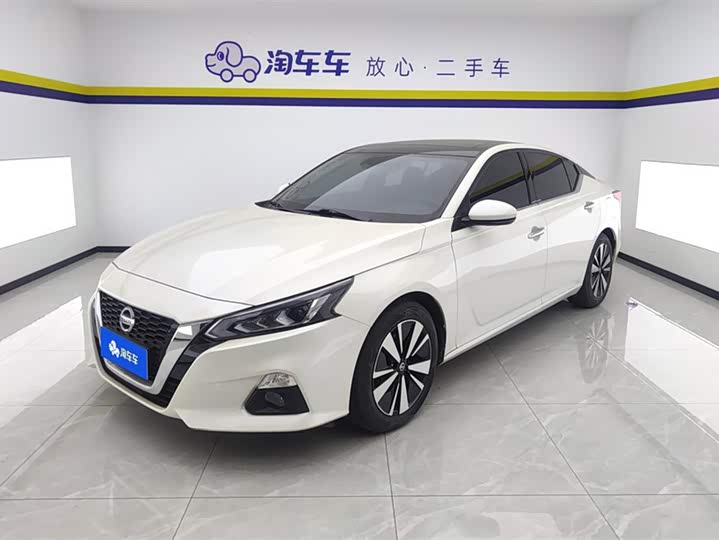 Фото 1 - Nissan Teana