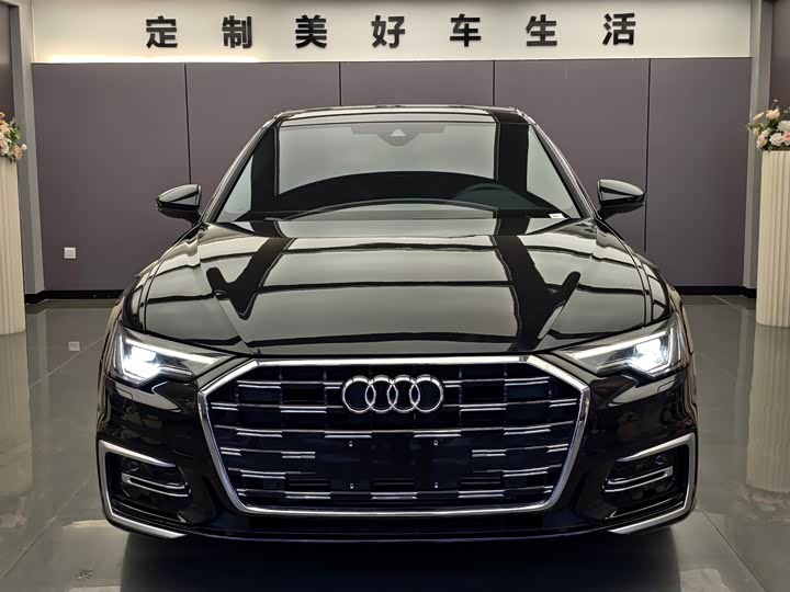 Фото 2 - Audi A6L