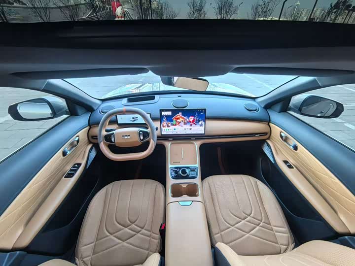 Фото 8 - Geely Galaxy Starship 7