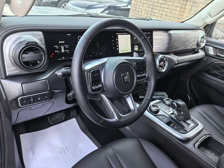 Фото 9 - Tank 300