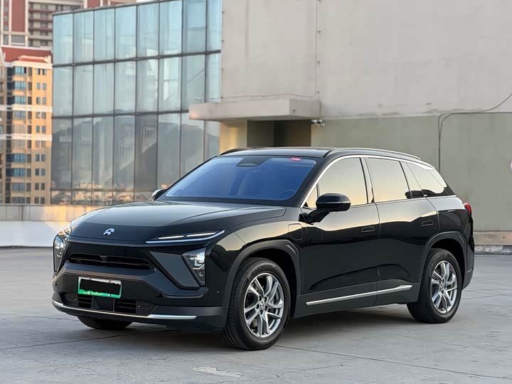 Фото 1 - Nio ES6