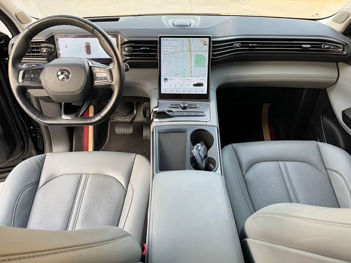 Фото 6 - Nio ES6