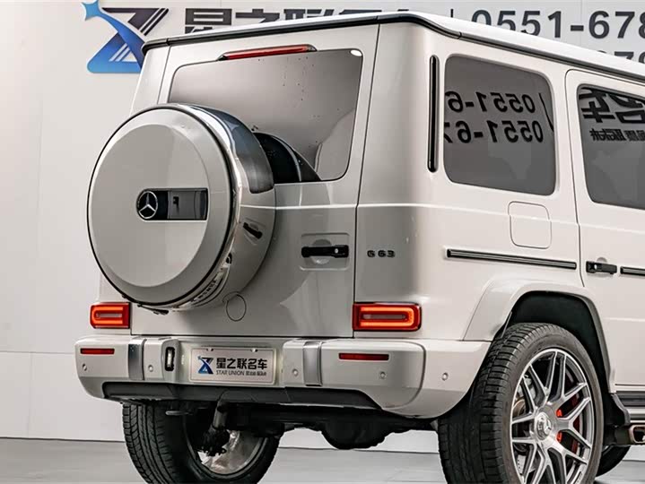 Фото 8 - Mercedes-Benz G-Class