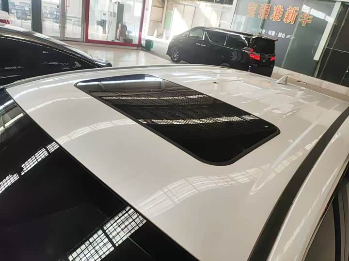 Фото 8 - Toyota Wildlander