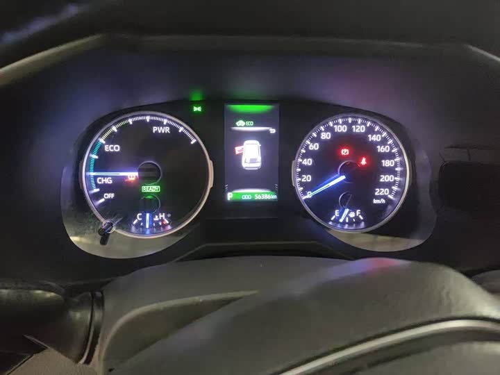 Фото 9 - Toyota Wildlander