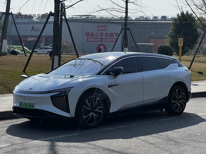 Фото 1 - HiPhi X