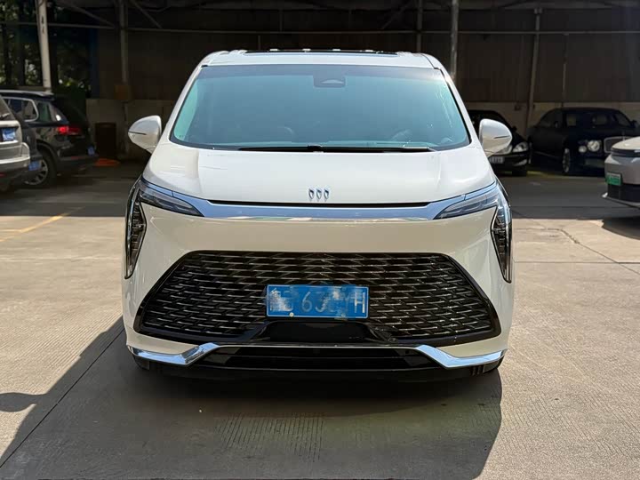 Фото 2 - Buick GL8 Century