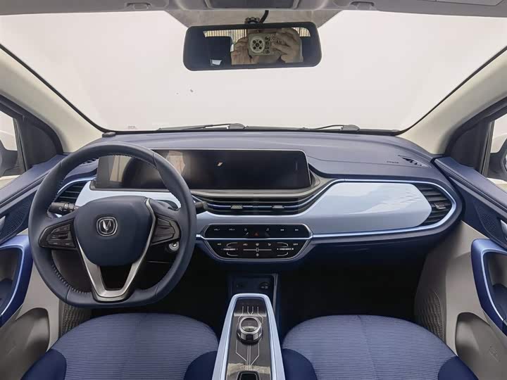 Фото 5 - Changan BenBen E-Star