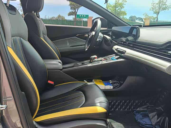 Фото 4 - GAC Trumpchi Empow R