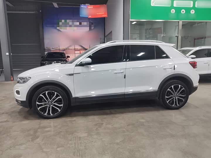 Фото 5 - Volkswagen T-Roc
