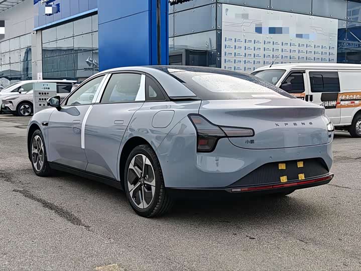 Фото 4 - XPeng Mona M03