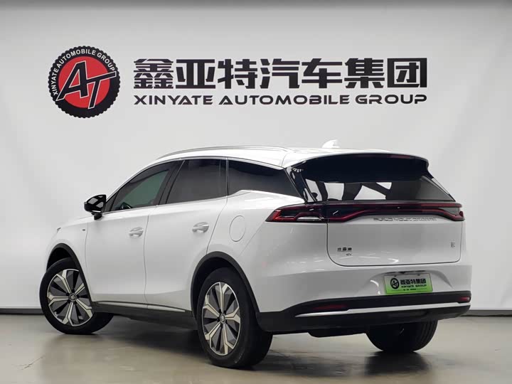 Фото 4 - BYD Tang Hybrid/EV