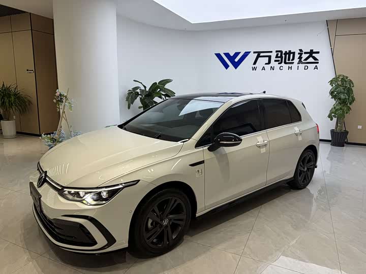 Фото 3 - Volkswagen Golf