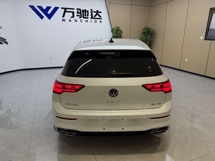 Фото 8 - Volkswagen Golf