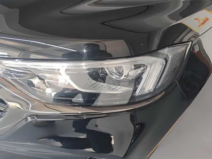 Фото 5 - Ford Edge