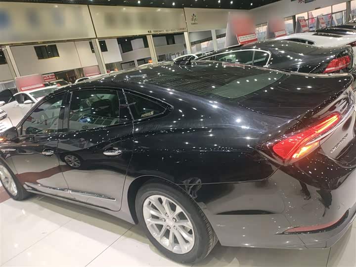 Фото 5 - Buick LaCrosse