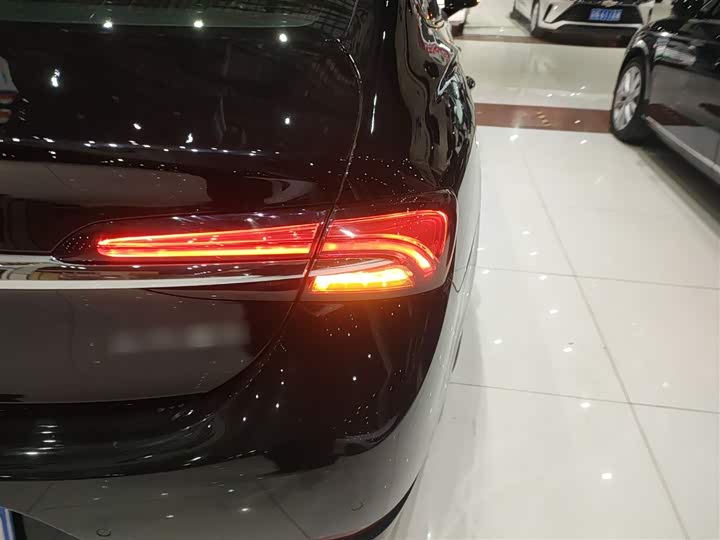 Фото 8 - Buick LaCrosse