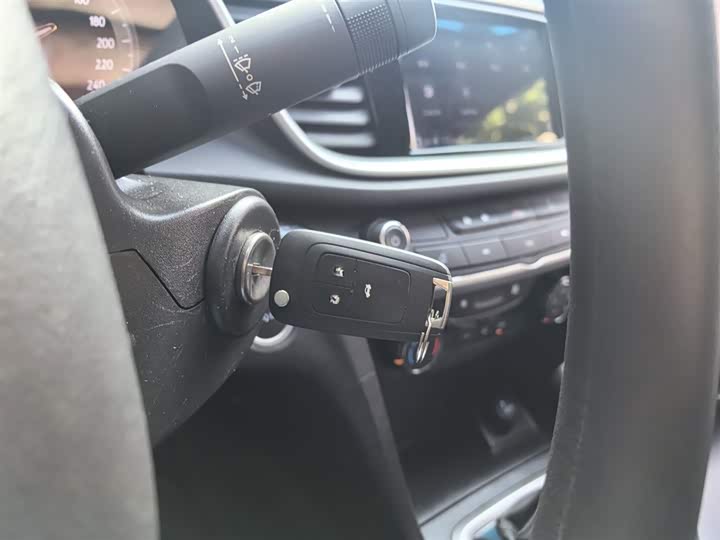 Фото 9 - Buick Excelle GT