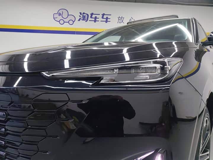 Фото 5 - Changan UNI-K Hybrid