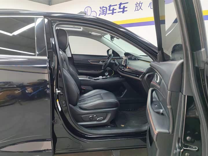Фото 8 - Changan UNI-K Hybrid