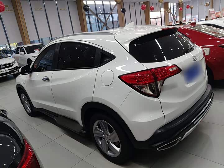 Фото 5 - Honda Vezel